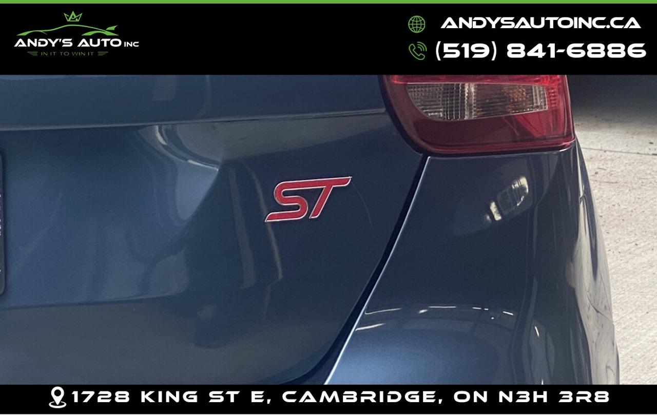 2018 Ford Focus ST ! LEATHER ! SUNROOF ! NAVIGATION ! NO ACCIDENTS Photo