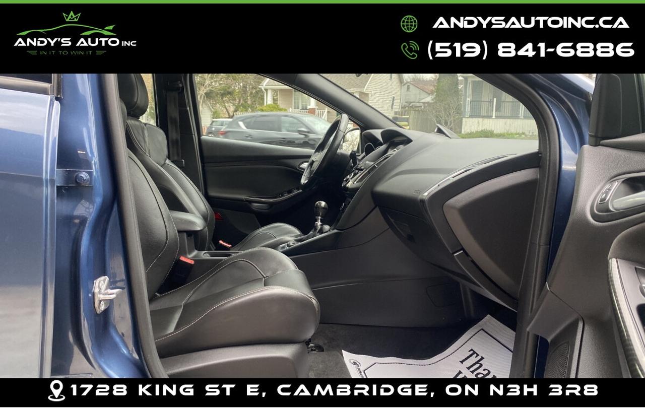 2018 Ford Focus ST ! LEATHER ! SUNROOF ! NAVIGATION ! NO ACCIDENTS Photo