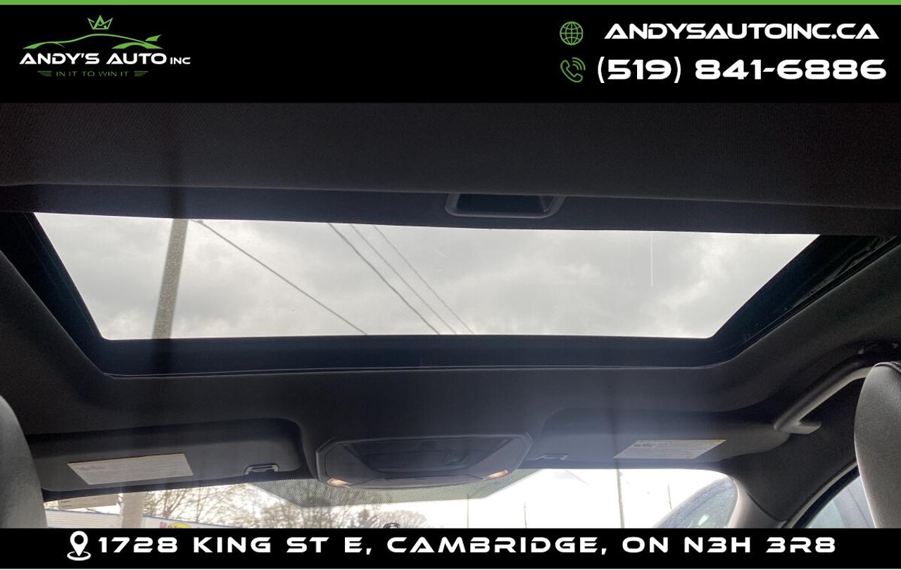 2018 Ford Focus ST ! LEATHER ! SUNROOF ! NAVIGATION ! NO ACCIDENTS Photo