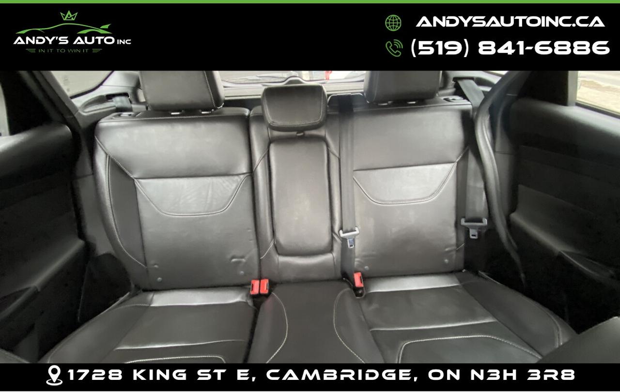 2018 Ford Focus ST ! LEATHER ! SUNROOF ! NAVIGATION ! NO ACCIDENTS Photo