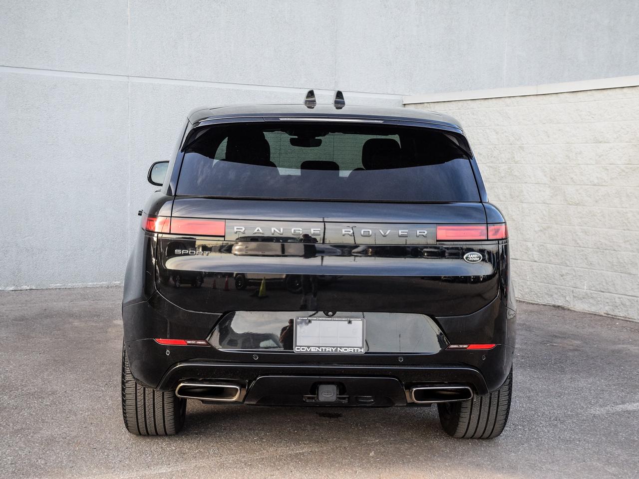 2023 Land Rover Range Rover Sport Dynamic S Photo4