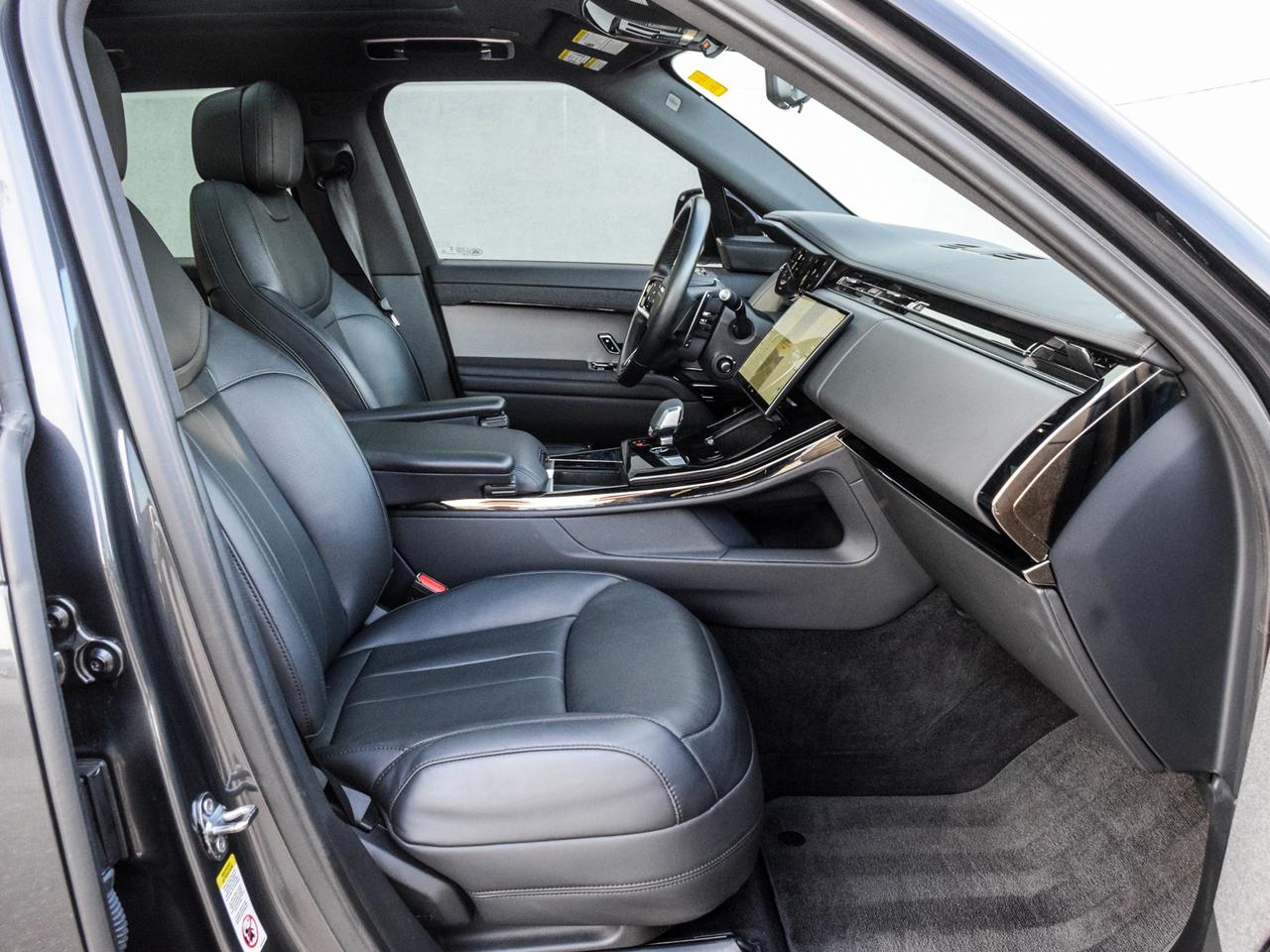 2024 Land Rover Range Rover Sport Dynamic HSE Photo