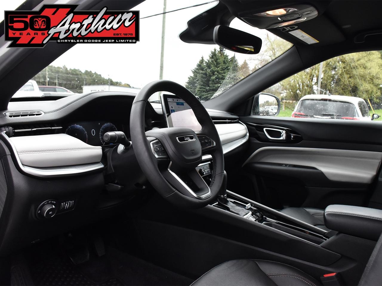 2024 Jeep Compass Limited 4X4 Photo
