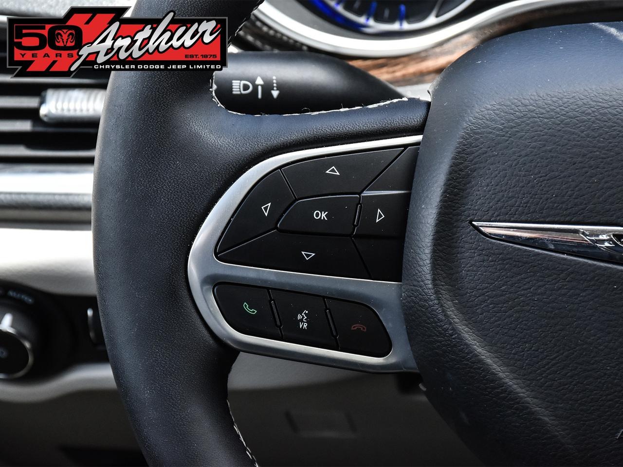 2024 Chrysler Pacifica Limited Photo