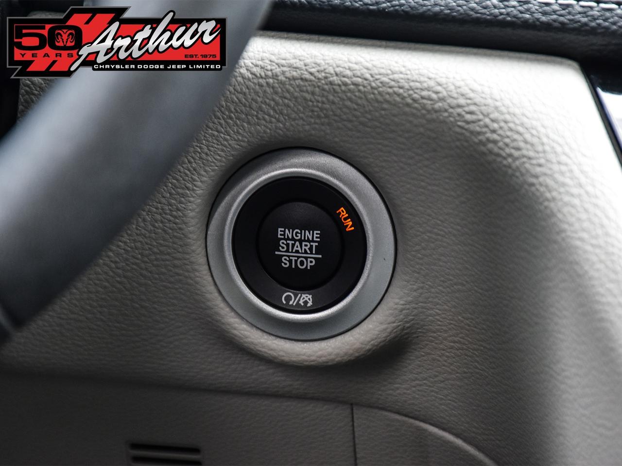2024 Chrysler Pacifica Limited Photo