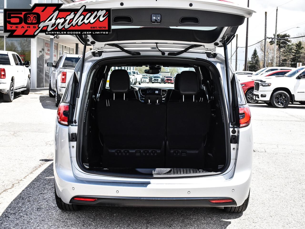 2024 Chrysler Pacifica LIMITED S APPEARANCE WITH DVD Photo