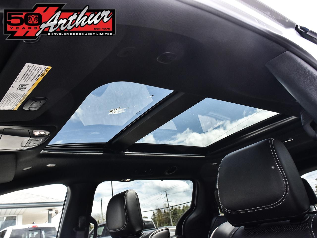 2024 Chrysler Pacifica LIMITED S APPEARANCE WITH DVD Photo