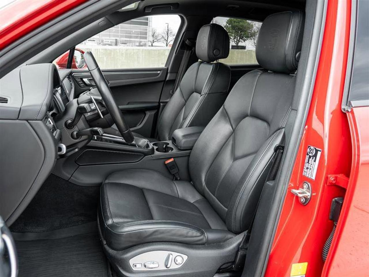 2023 Porsche Macan AWD Existing Warranty Until March 2028 Premium Pkg Photo