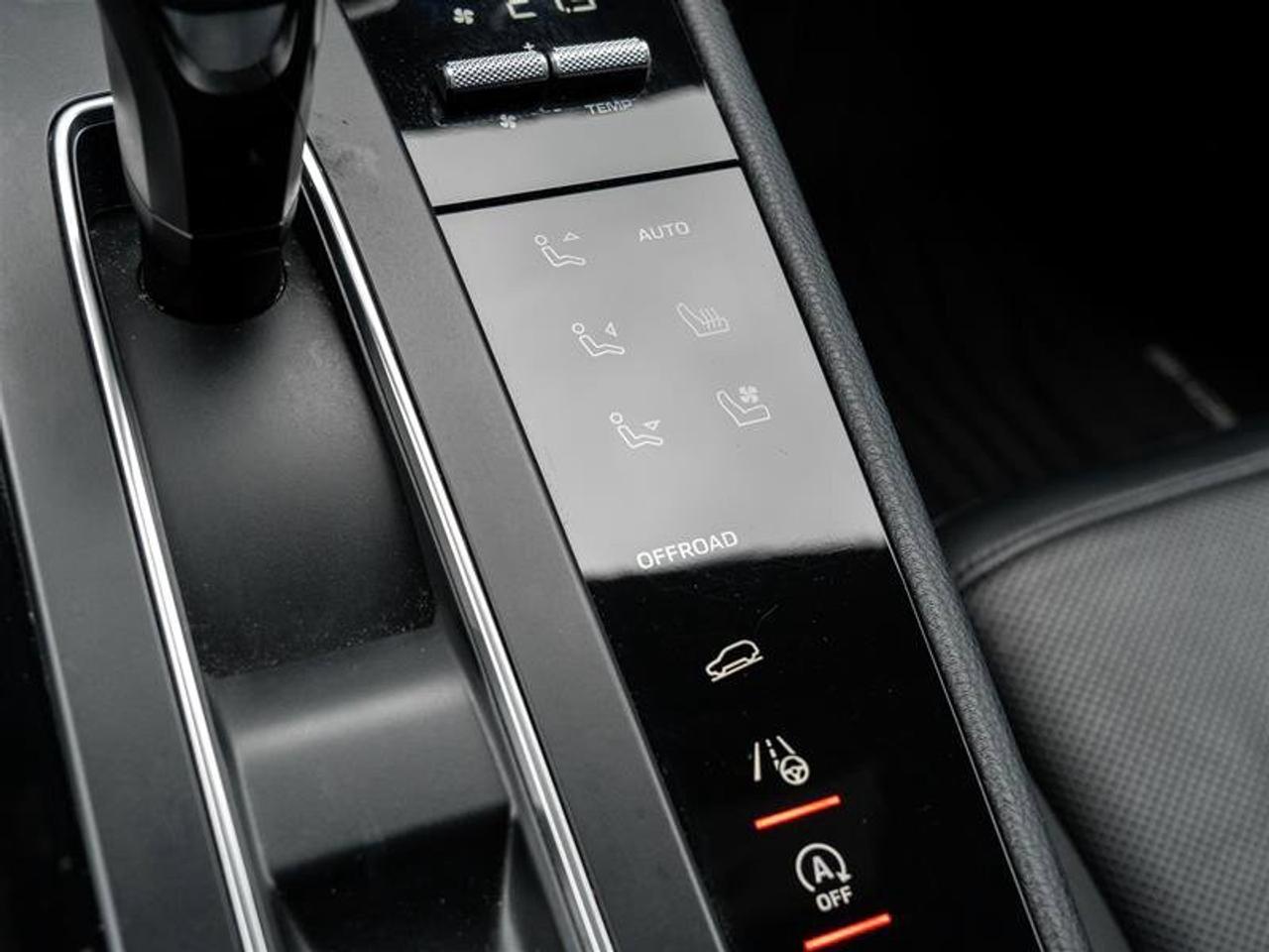 2023 Porsche Macan AWD Existing Warranty Until March 2028 Premium Pkg Photo