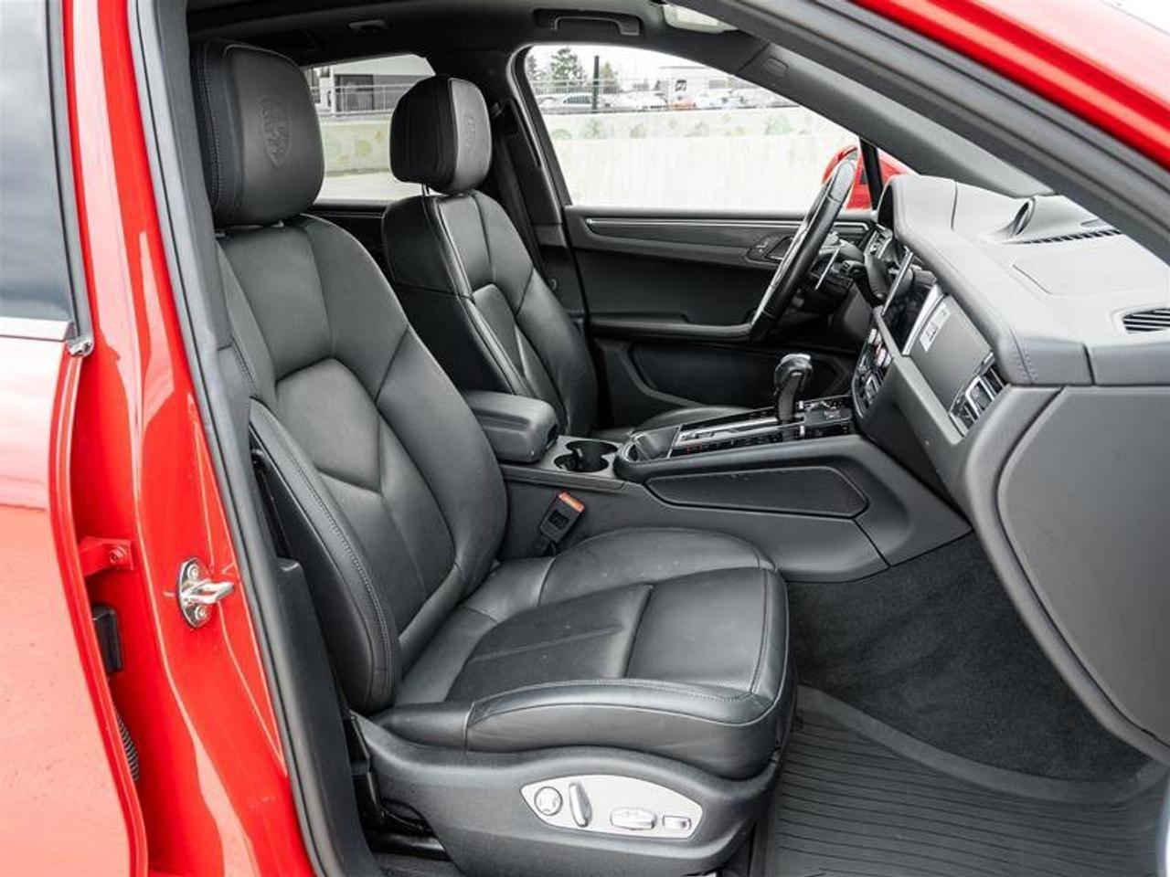 2023 Porsche Macan AWD Existing Warranty Until March 2028 Premium Pkg Photo