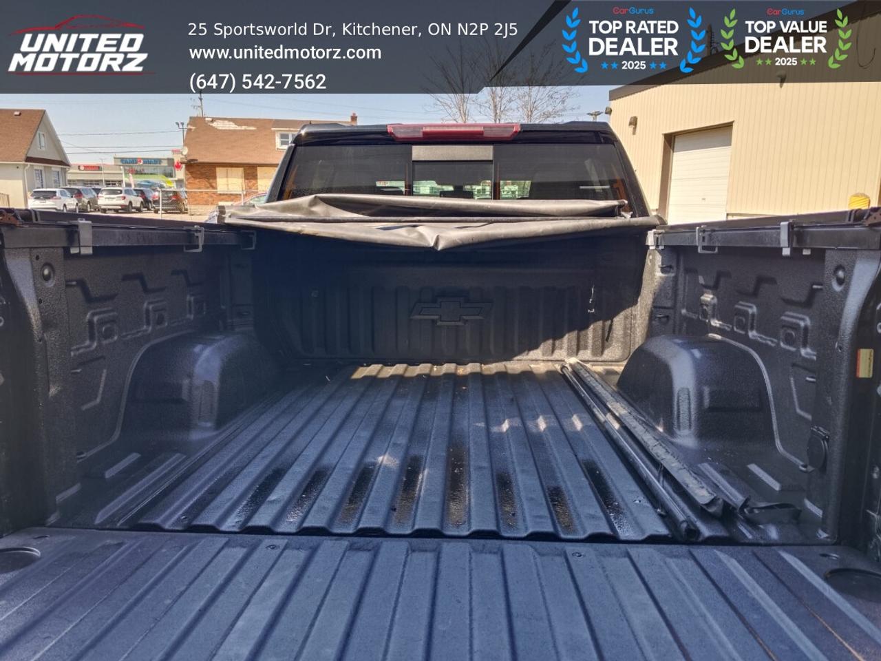 2020 Chevrolet Silverado 1500 RST Z71 Crew Cab 5.3L V8 Photo