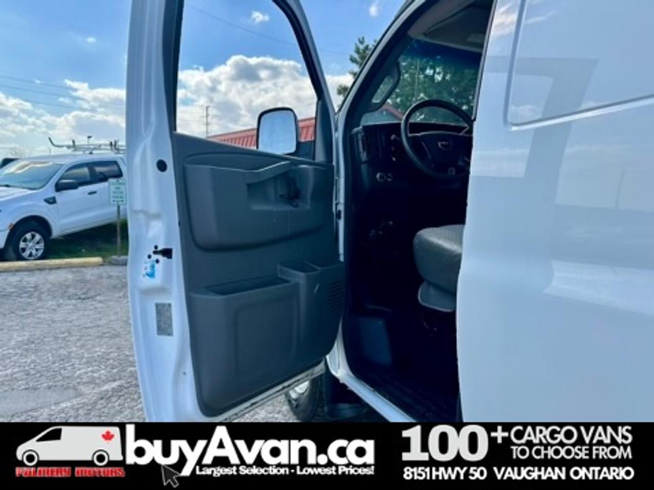 2016 GMC Savana Cargo Van  Photo