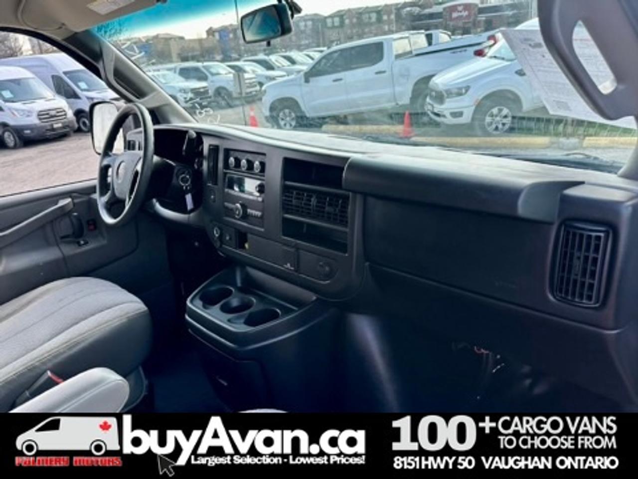 2016 GMC Savana Cargo Van  Photo