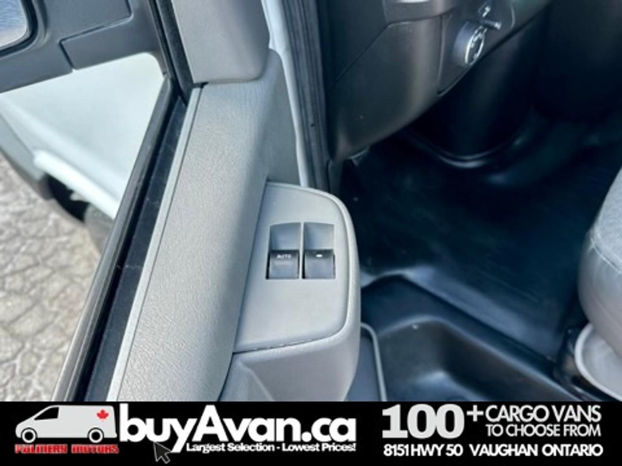 2016 GMC Savana Cargo Van  Photo