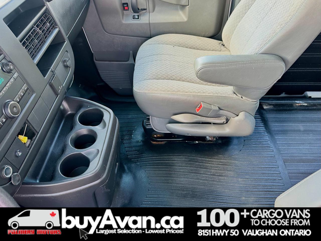 2016 GMC Savana Cargo Van  Photo