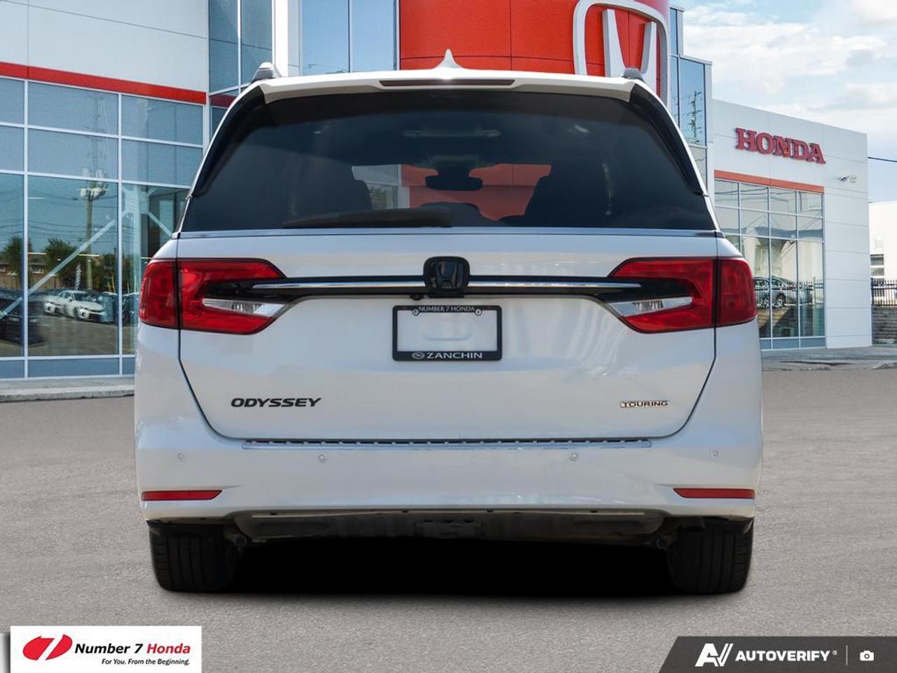 2022 Honda Odyssey Touring *NO REPORTED ACCIDENTS*ONE OWNER* Photo4