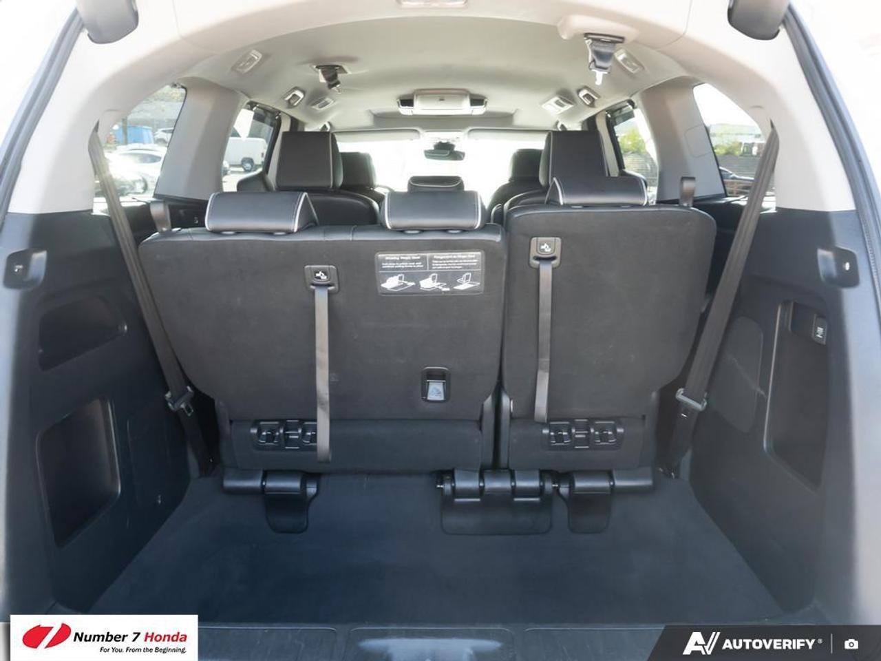 2022 Honda Odyssey Touring *NO REPORTED ACCIDENTS*ONE OWNER* Photo