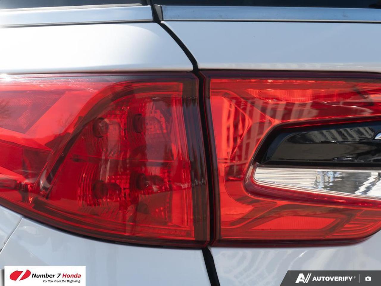 2022 Honda Odyssey Touring *NO REPORTED ACCIDENTS*ONE OWNER* Photo