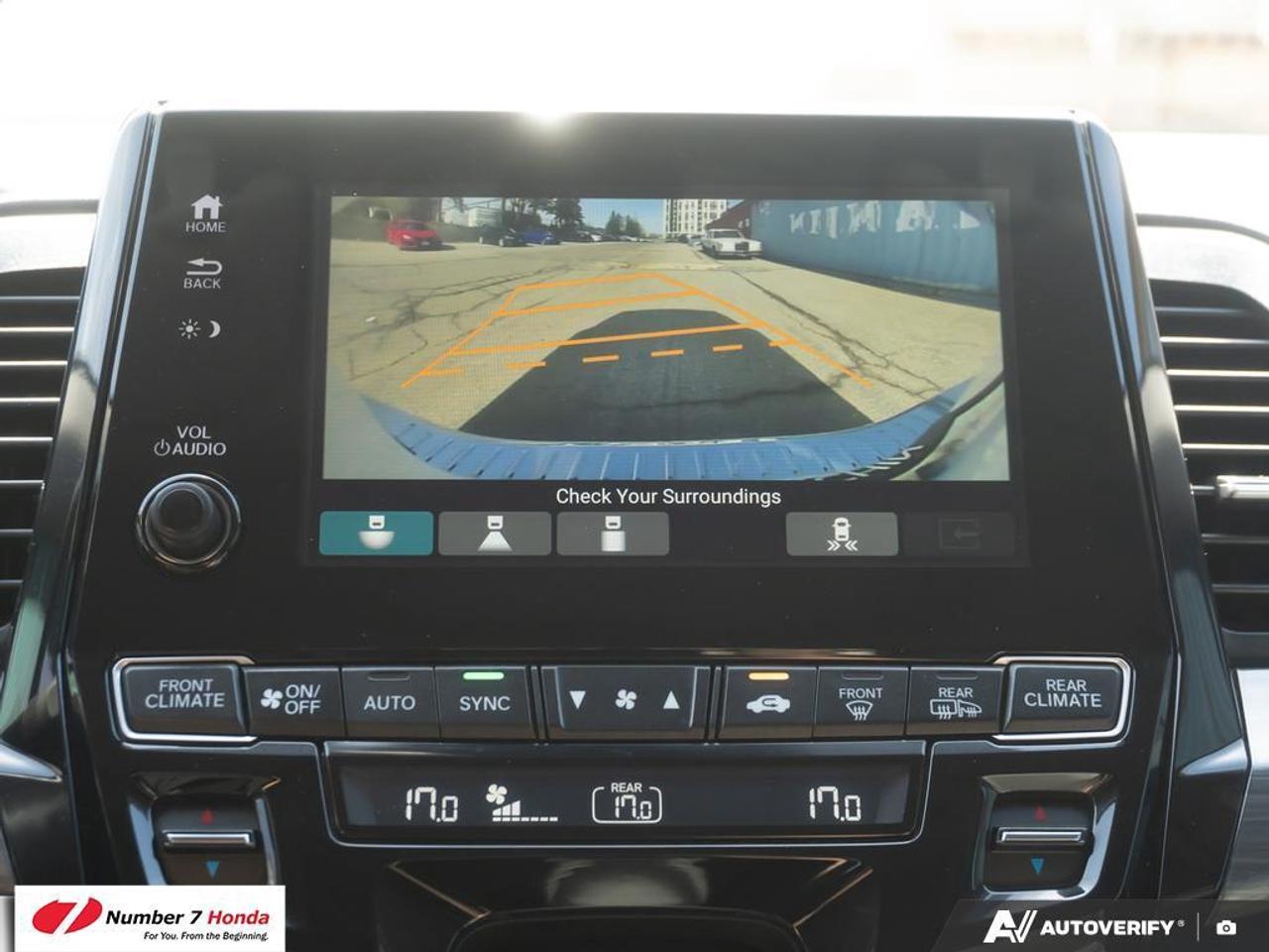 2022 Honda Odyssey Touring *NO REPORTED ACCIDENTS*ONE OWNER* Photo