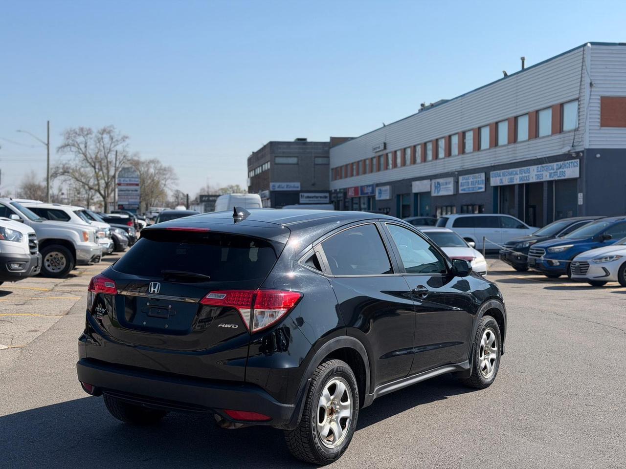 2019 Honda HR-V LX Photo