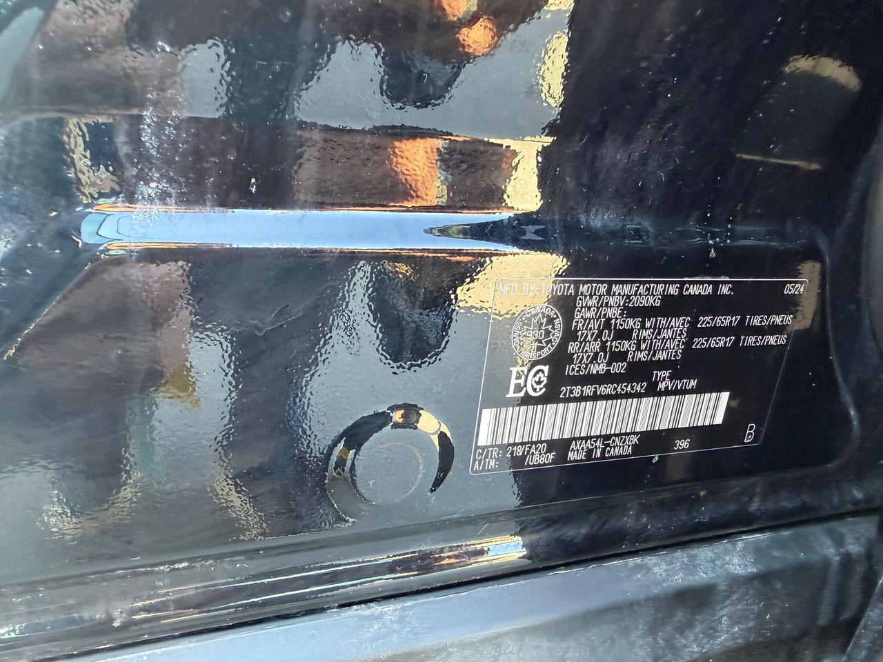 2024 Toyota RAV4 LE Photo