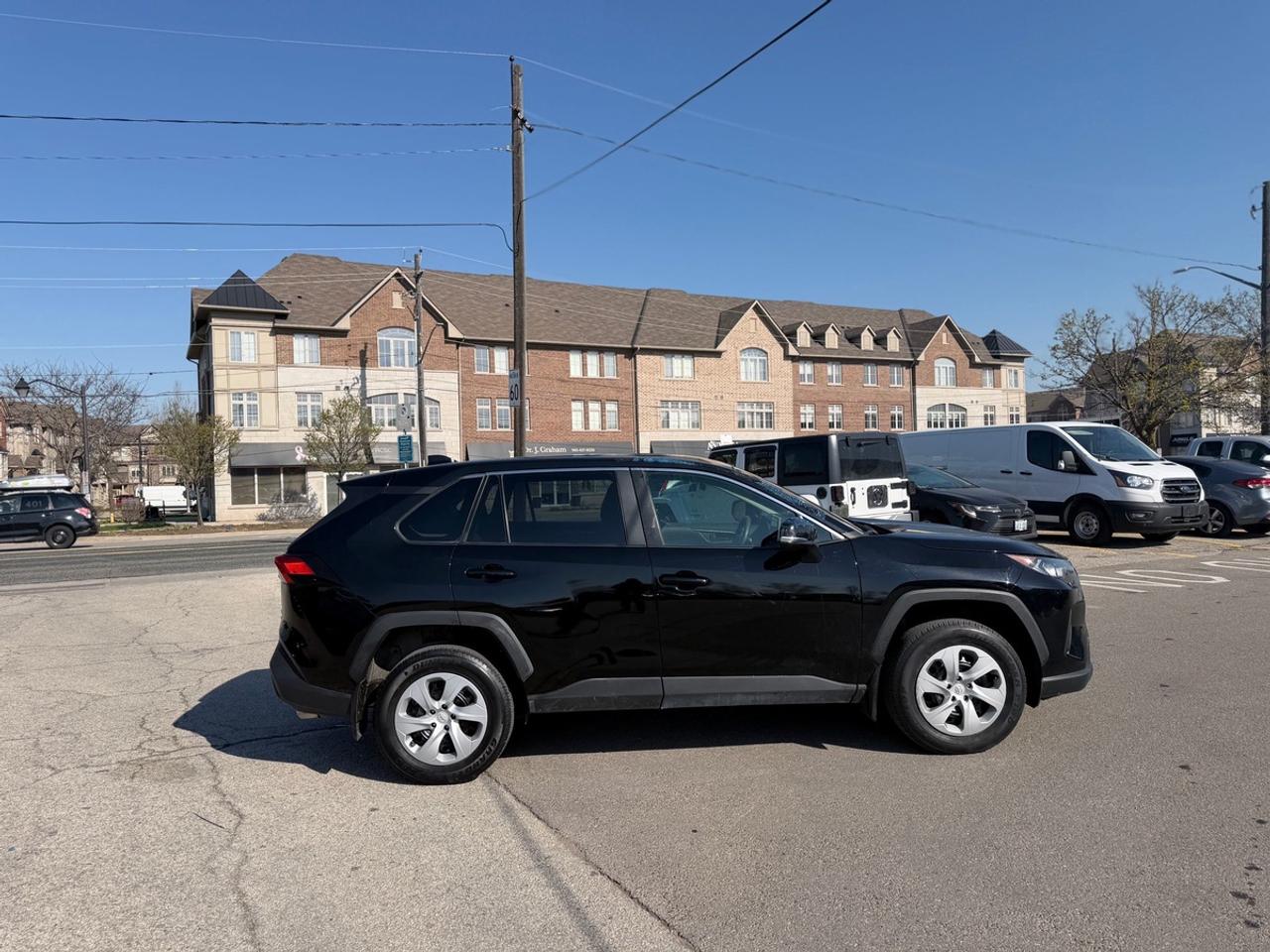 2024 Toyota RAV4 LE Photo