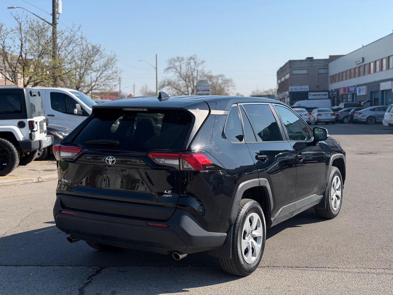 2024 Toyota RAV4 LE Photo