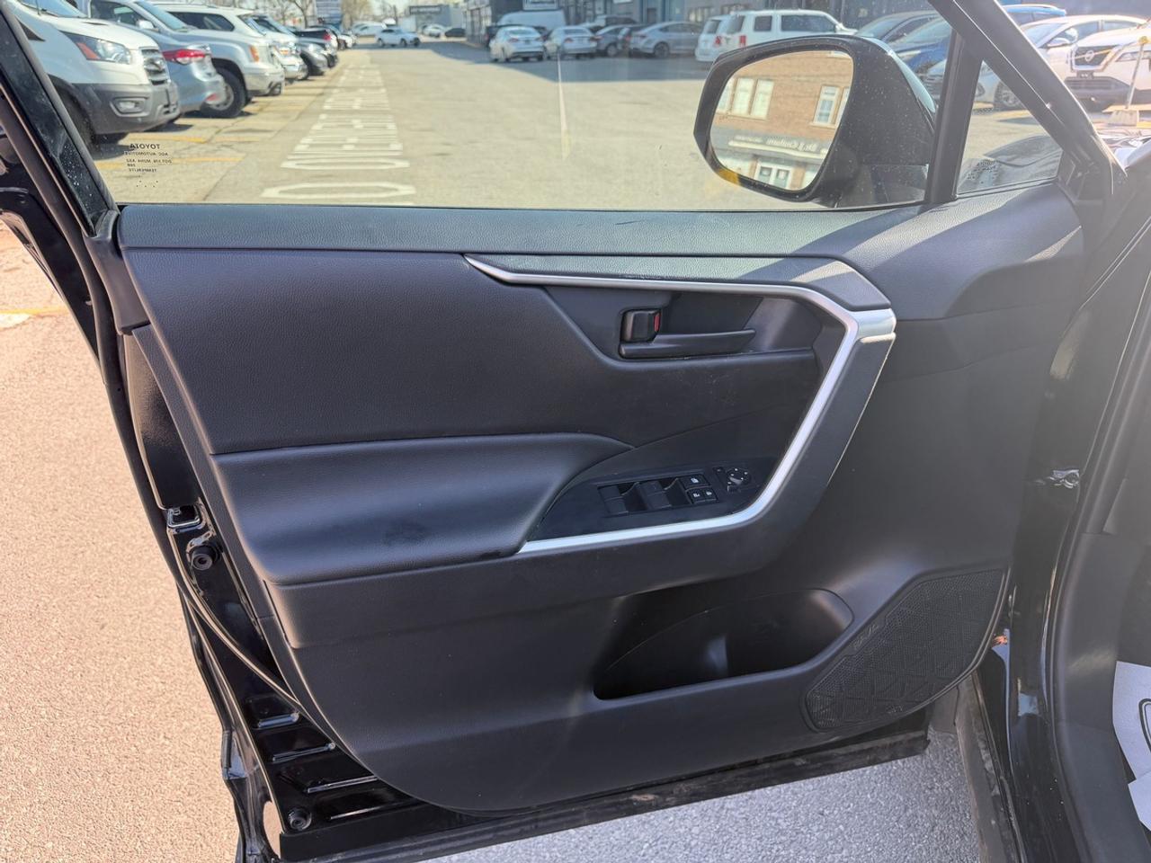 2024 Toyota RAV4 LE Photo
