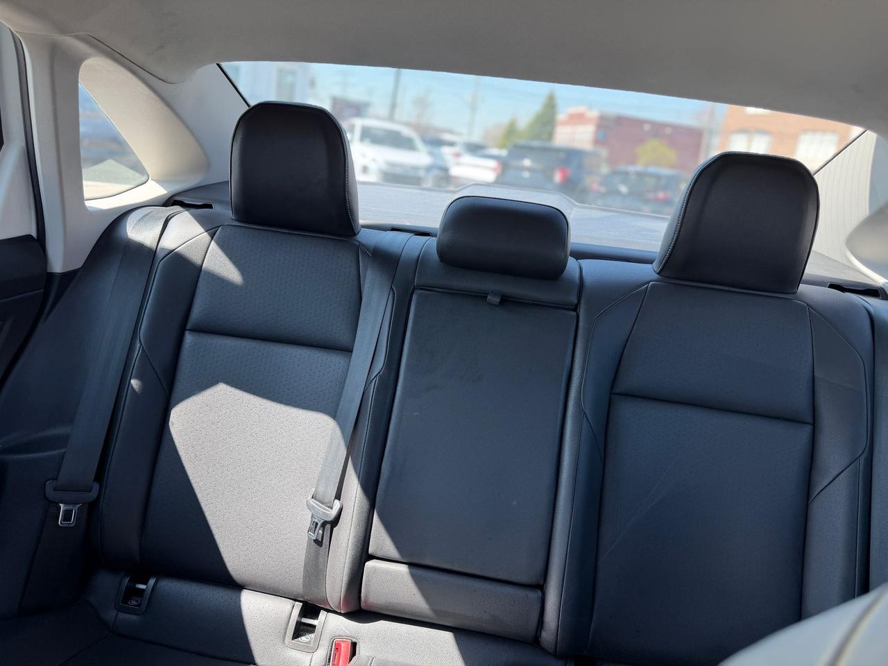 2019 Volkswagen Jetta SEL Photo