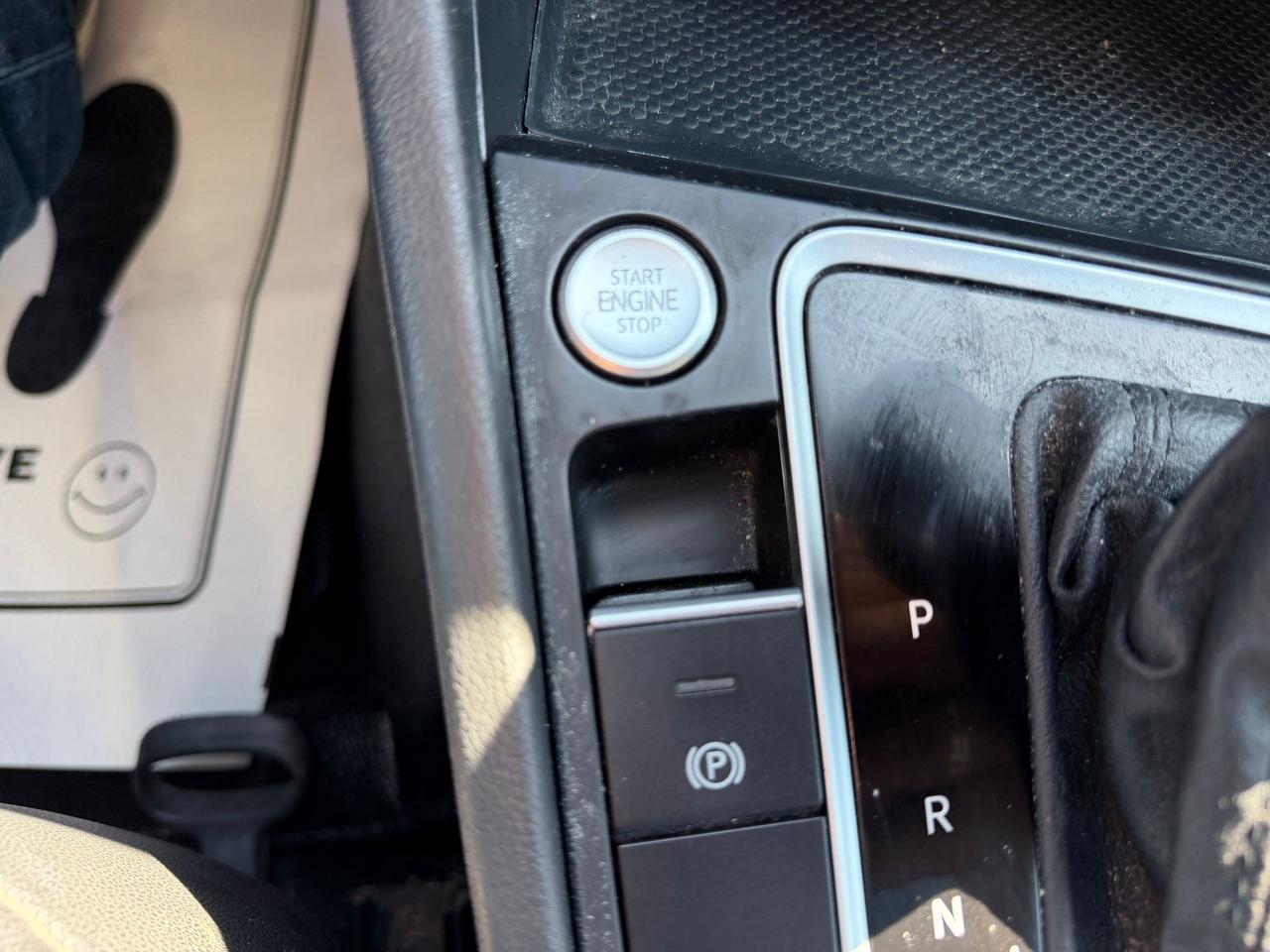 2019 Volkswagen Jetta SEL Photo