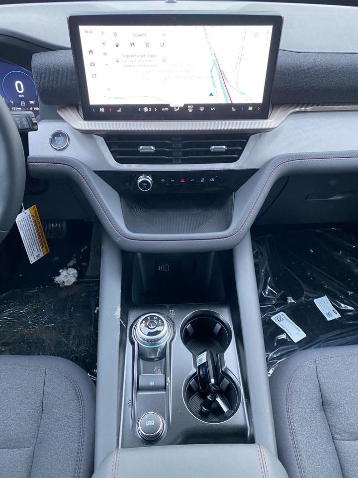 2026 Ford Explorer Active 4dr 4x4 Photo