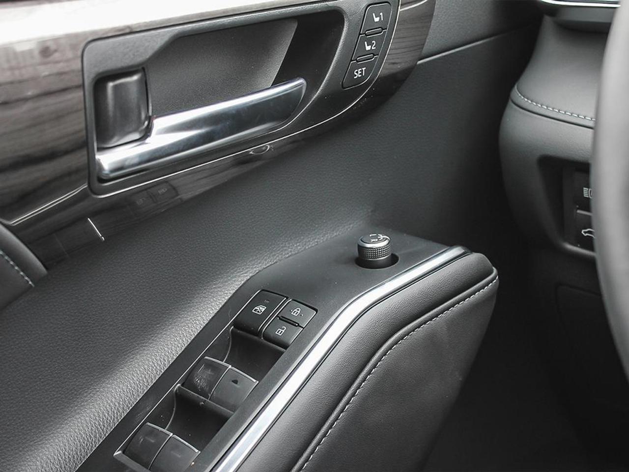 2026 Toyota Highlander Limited 4dr All-Wheel Drive Photo