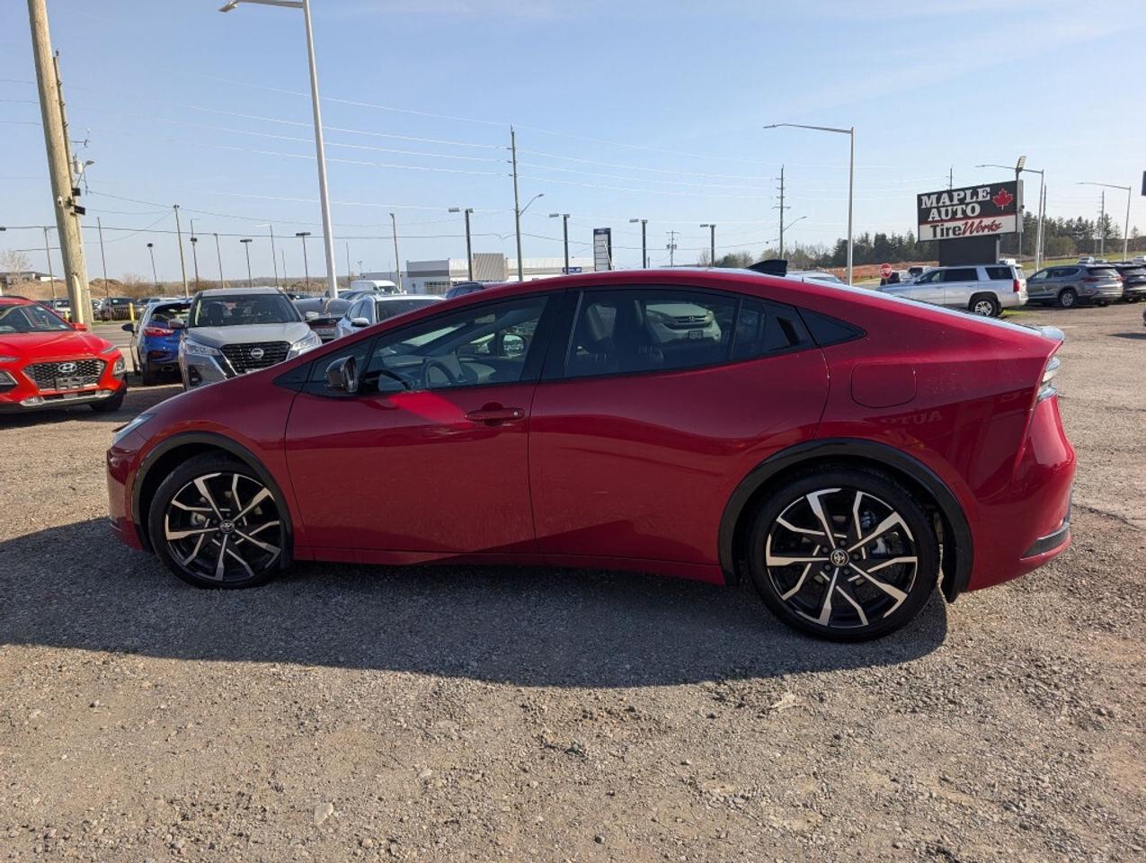 2025 Toyota Prius XSE Photo