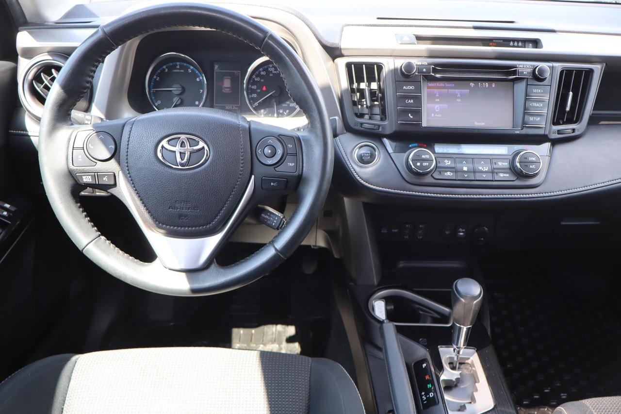 2018 Toyota RAV4 XLE AWD   No Accident   Clean Carfax   Safety Inlc Photo
