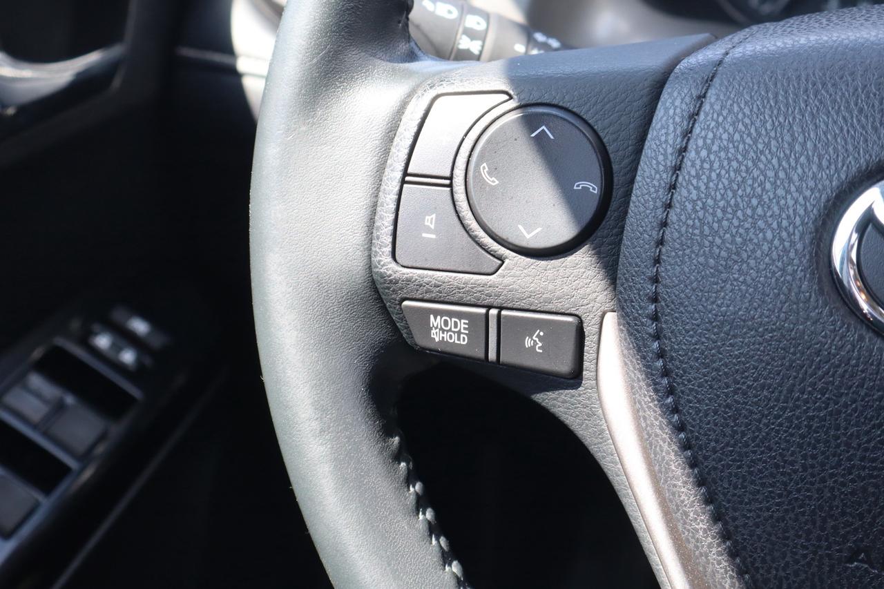 2018 Toyota RAV4 XLE AWD   No Accident   Clean Carfax   Safety Inlc Photo