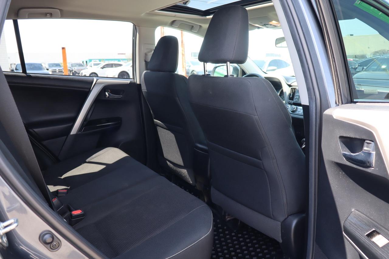 2018 Toyota RAV4 XLE AWD   No Accident   Clean Carfax   Safety Inlc Photo