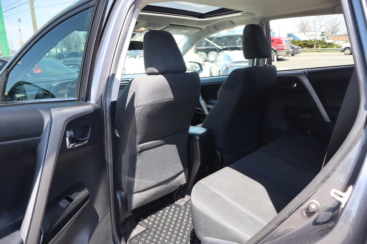 2018 Toyota RAV4 XLE AWD   No Accident   Clean Carfax   Safety Inlc Photo