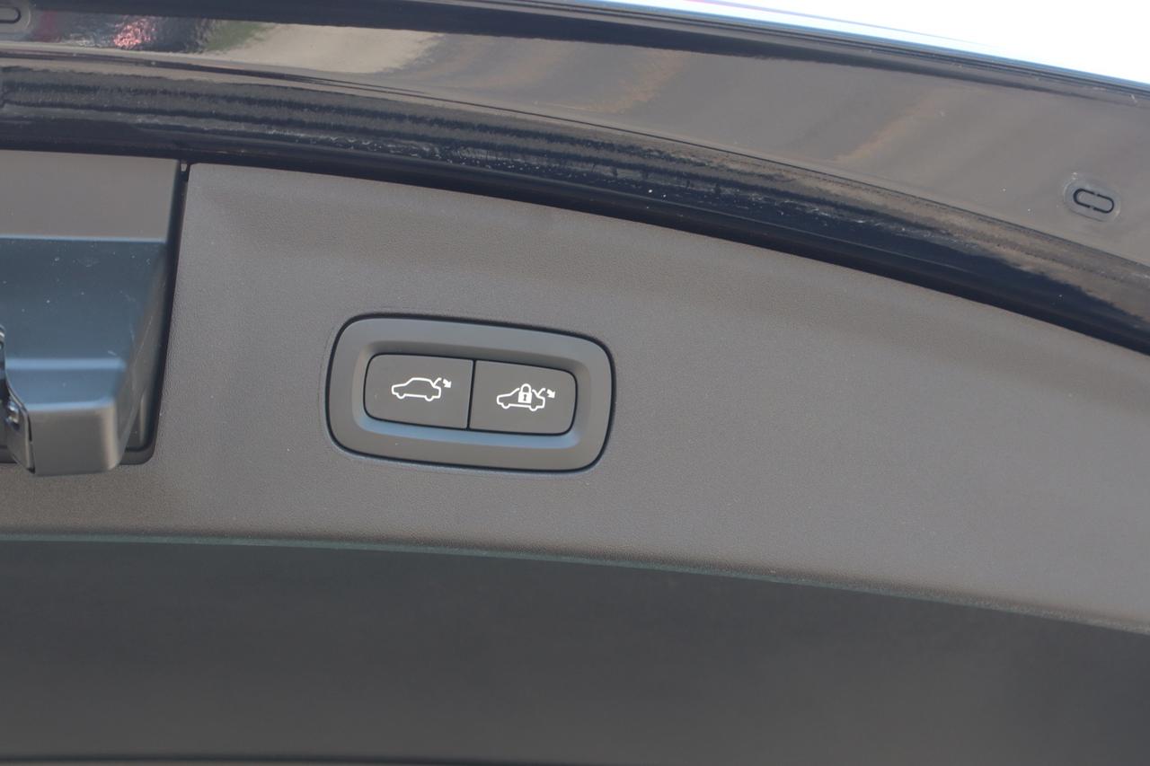 2022 Polestar 2 Long Range Dual Motor   No Accident   AWD   Clean Photo