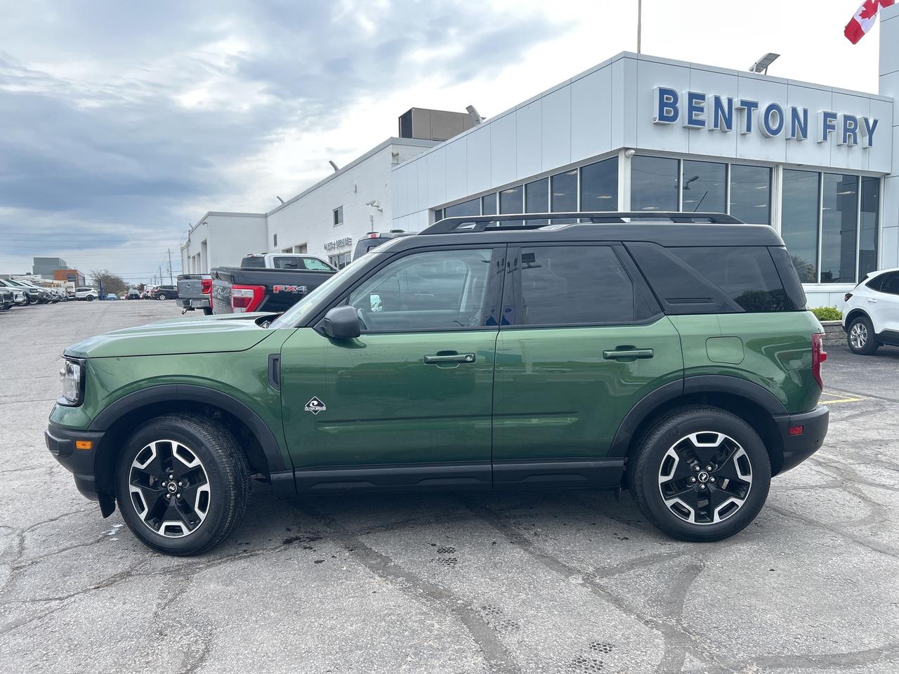 2023 Ford Bronco Sport 1.5L 4X4 SUNROOF BLACK ROOF ADAPTIVE CRUISE TECH P Photo