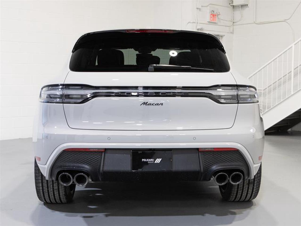 2026 Porsche Macan AWD Photo