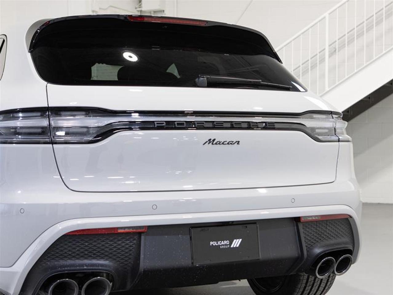 2026 Porsche Macan AWD Photo