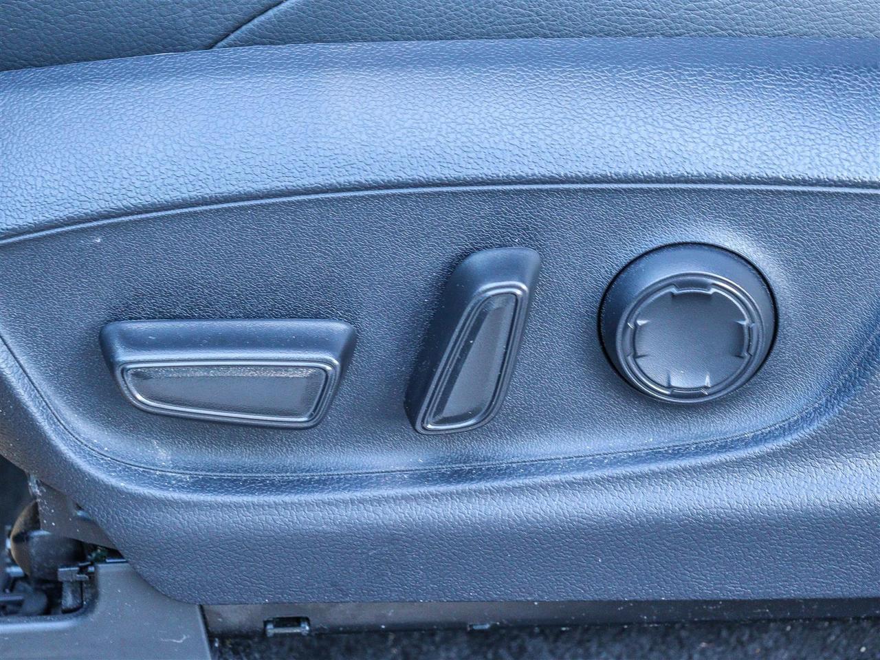 2025 Toyota Tacoma HYBRID SB DOUBLE CAB LIMITED Photo