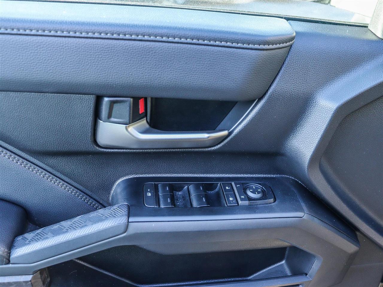 2025 Toyota Tacoma HYBRID SB DOUBLE CAB LIMITED Photo