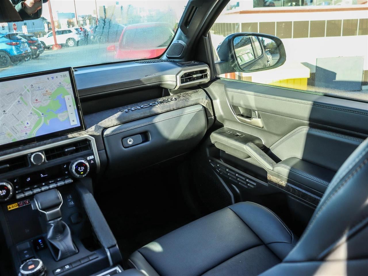 2025 Toyota Tacoma HYBRID SB DOUBLE CAB LIMITED Photo