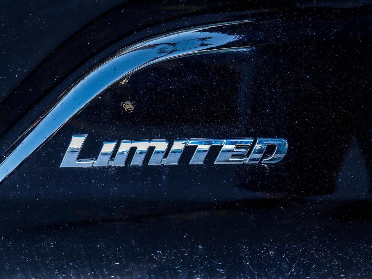 2025 Toyota Tacoma HYBRID SB DOUBLE CAB LIMITED Photo