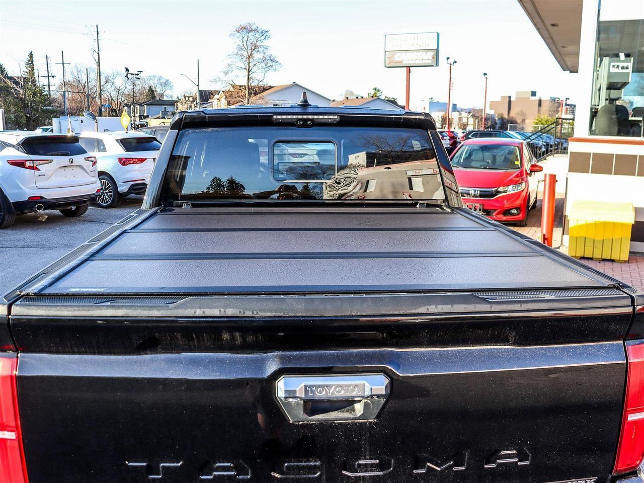 2025 Toyota Tacoma HYBRID SB DOUBLE CAB LIMITED Photo