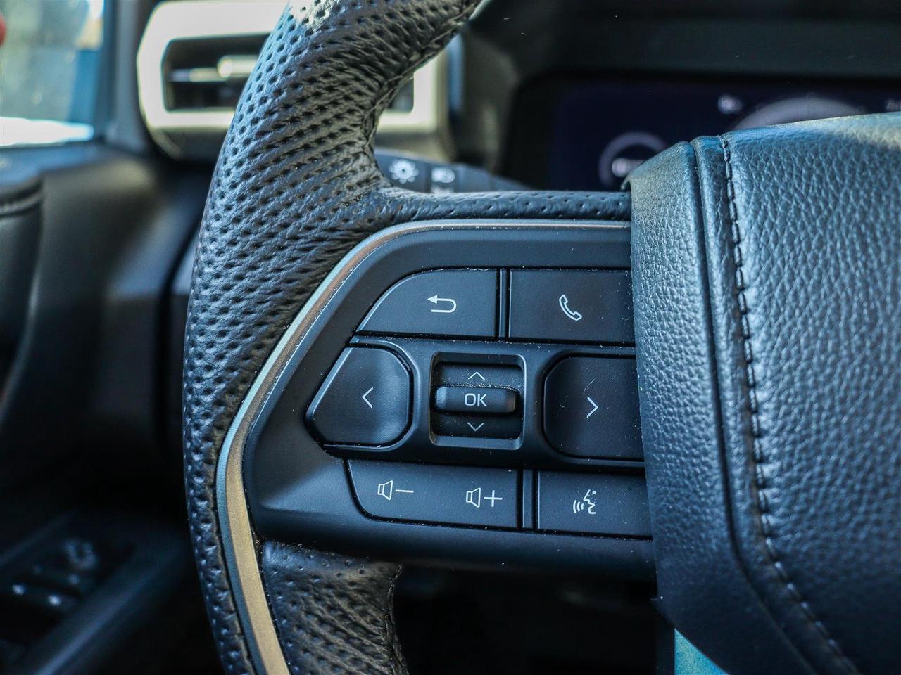 2025 Toyota Tacoma HYBRID SB DOUBLE CAB LIMITED Photo