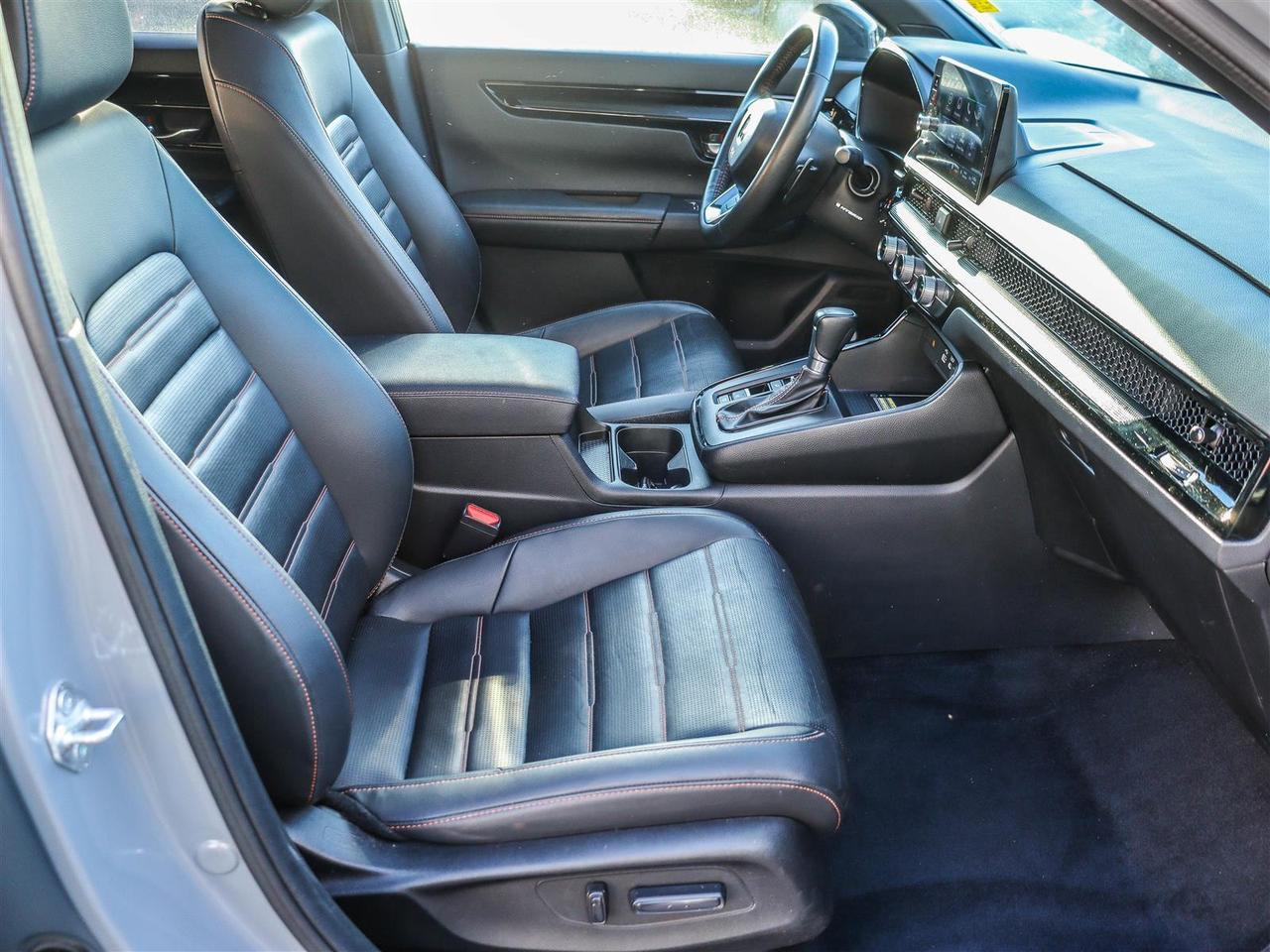 2023 Honda CR-V Hybrid Touring LEATHER NAVI SUNROOF Photo