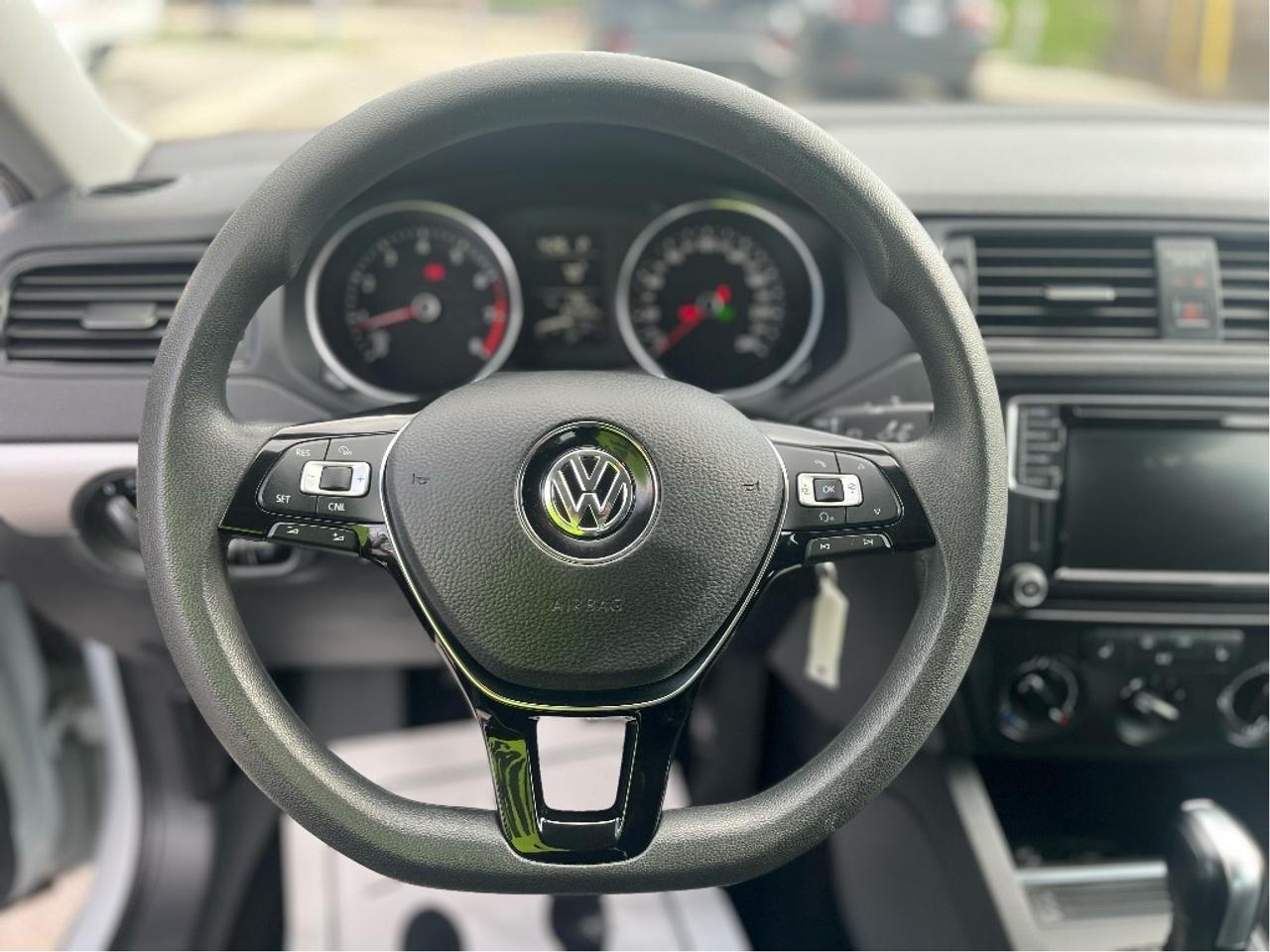 2017 Volkswagen Jetta certified Photo