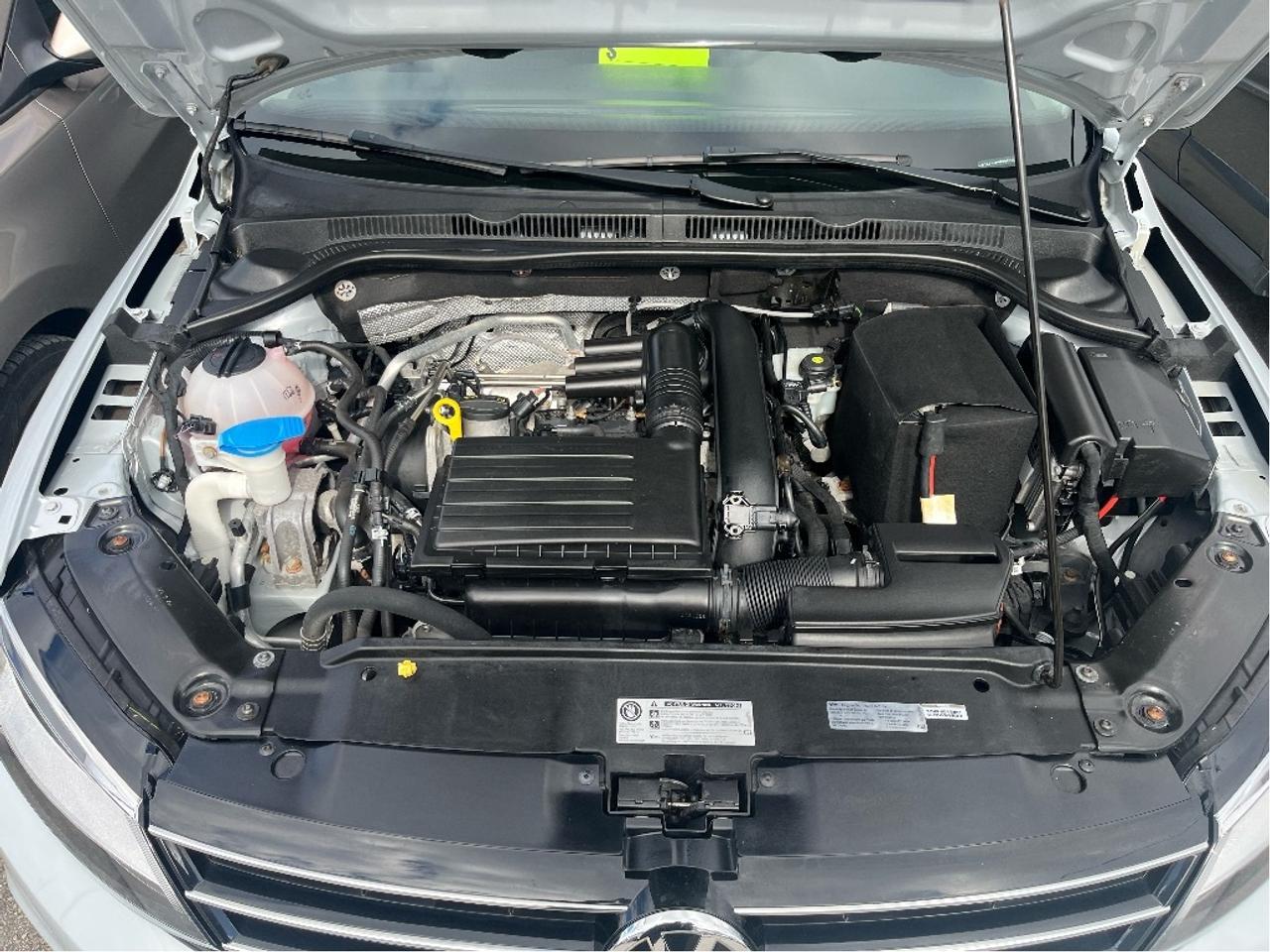 2017 Volkswagen Jetta certified Photo